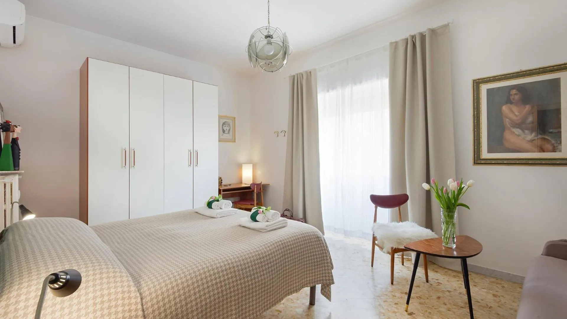 Casa Adele Lovely Mid-Century Apartment, Rome Italy