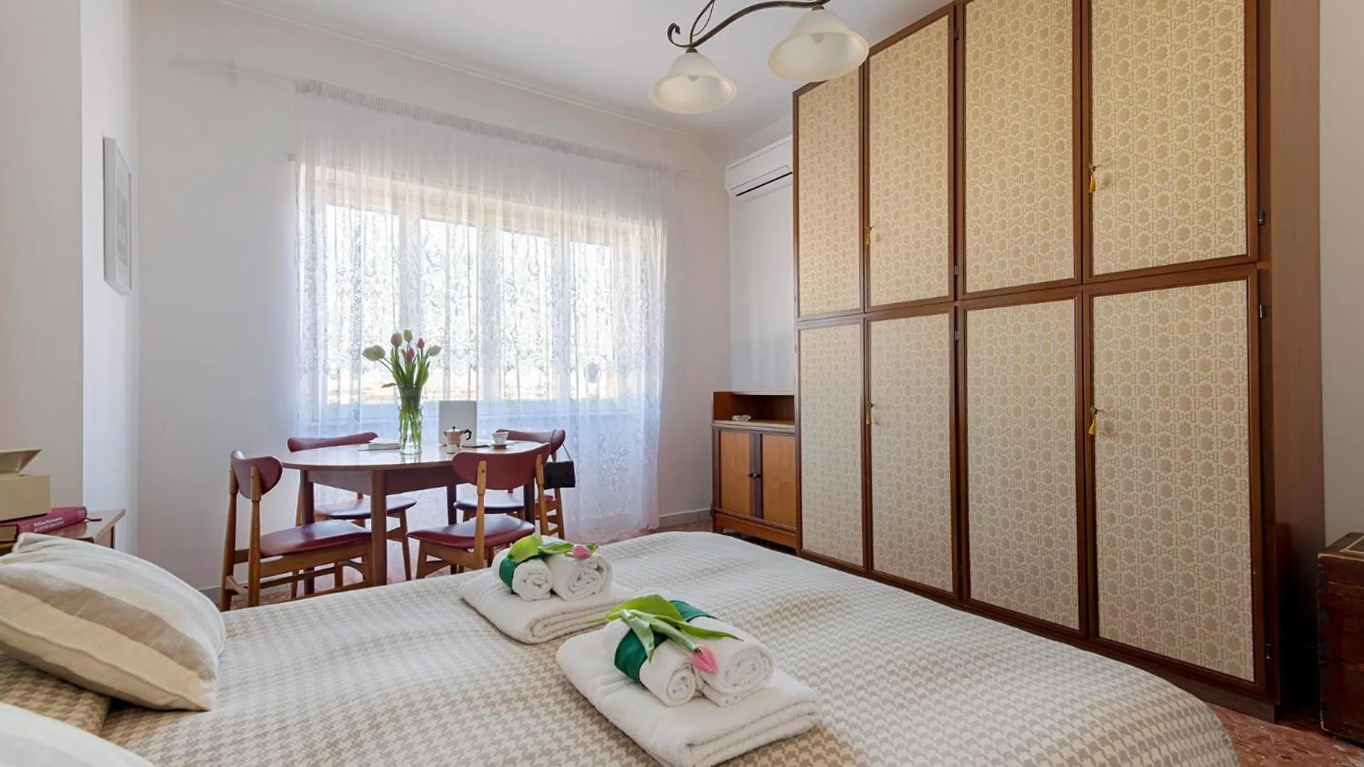 Casa Adele Lovely Mid-Century Apartment, Rome